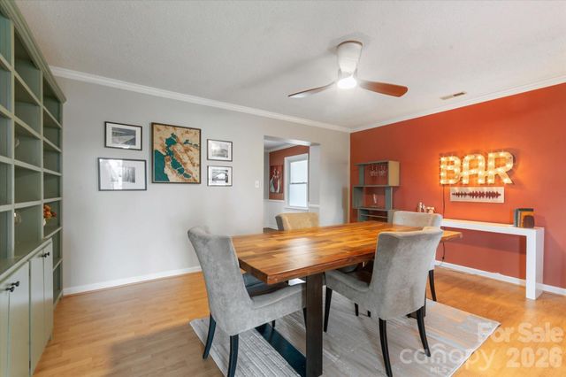 7 Wilshire Drive, Asheville, NC 28806