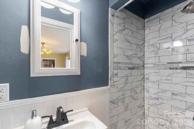 7 Wilshire Drive, Asheville, NC 28806