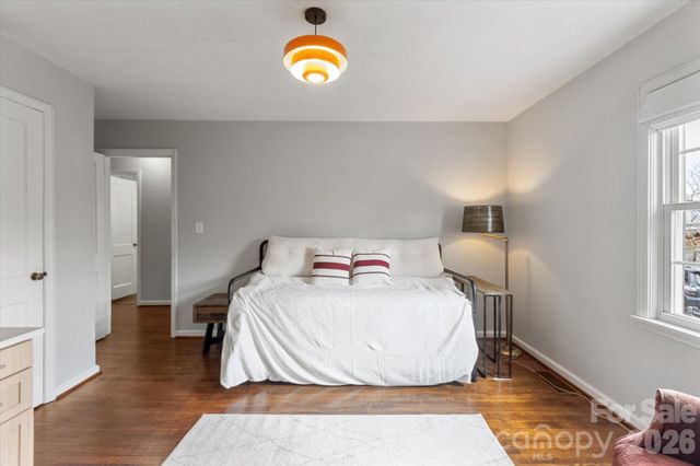 7 Wilshire Drive, Asheville, NC 28806