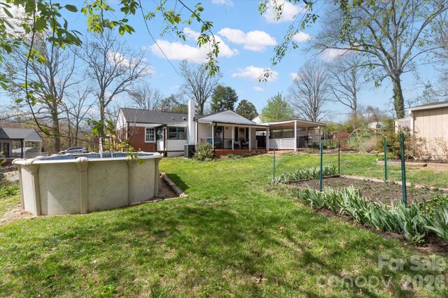 7 Wilshire Drive, Asheville, NC 28806