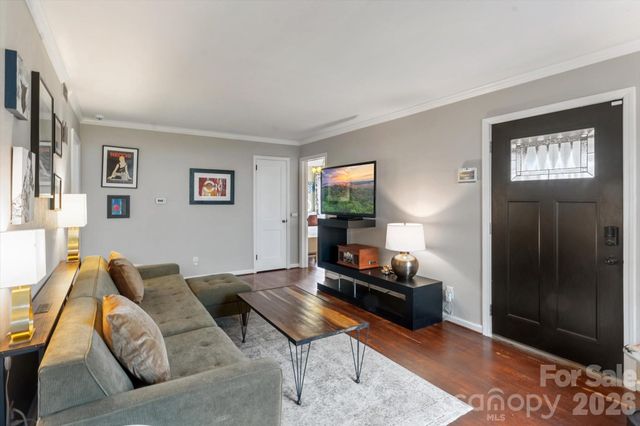 7 Wilshire Drive, Asheville, NC 28806