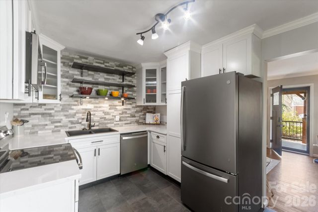 7 Wilshire Drive, Asheville, NC 28806