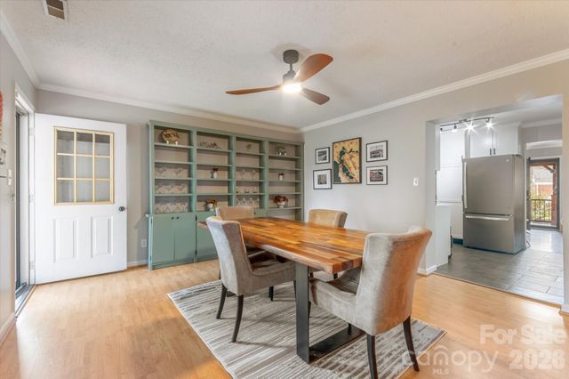 7 Wilshire Drive, Asheville, NC 28806