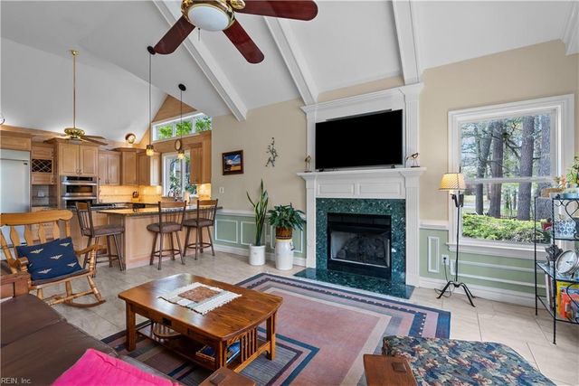 2704 Chester Forest CT, Virginia Beach, VA 23452