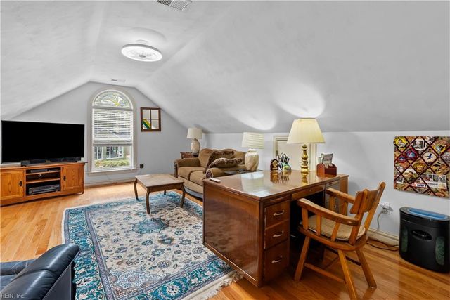 2704 Chester Forest CT, Virginia Beach, VA 23452