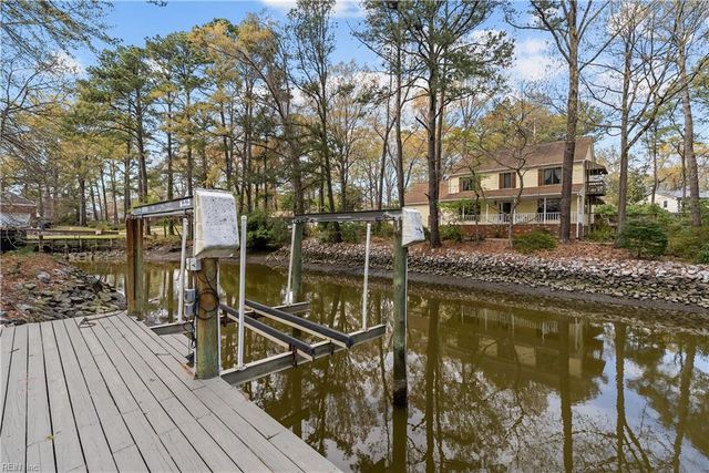 2704 Chester Forest CT, Virginia Beach, VA 23452