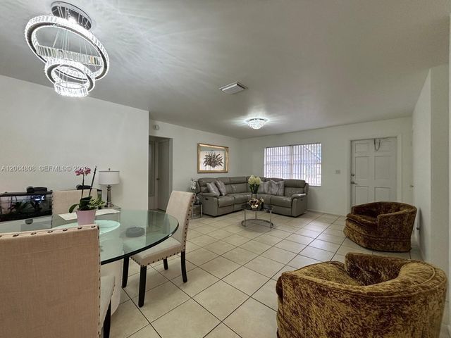 2581 NW 47th Avenue -, Lauderhill, FL 33313