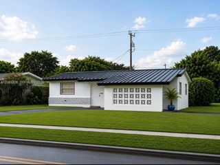 2581 NW 47th Avenue -, Lauderhill, FL 33313