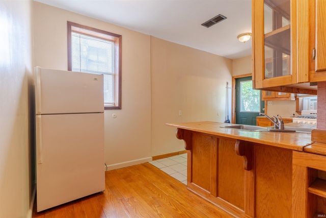 332 Madison Avenue, Evansville, IN 47713