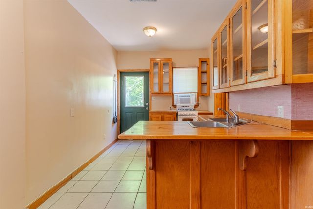 332 Madison Avenue, Evansville, IN 47713