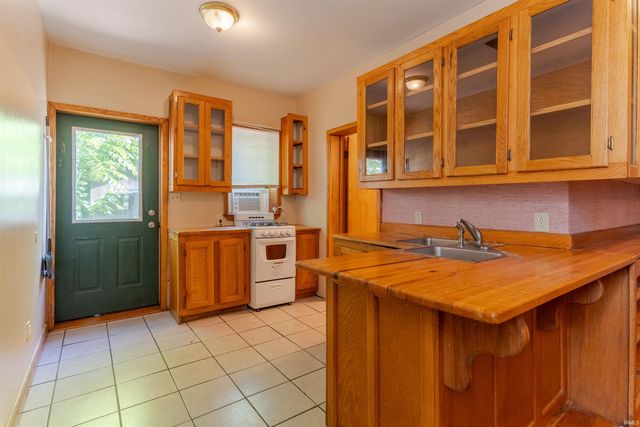 332 Madison Avenue, Evansville, IN 47713