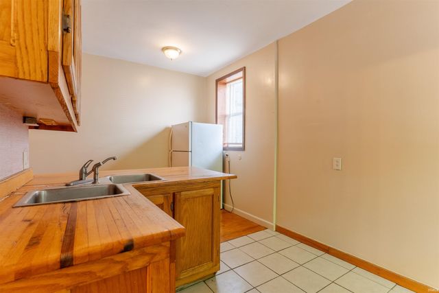 332 Madison Avenue, Evansville, IN 47713