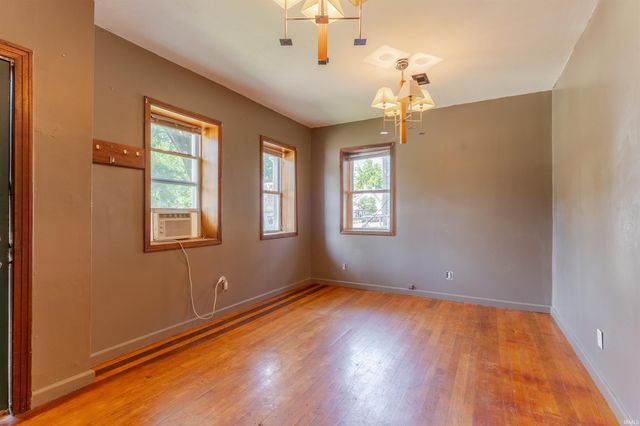 332 Madison Avenue, Evansville, IN 47713