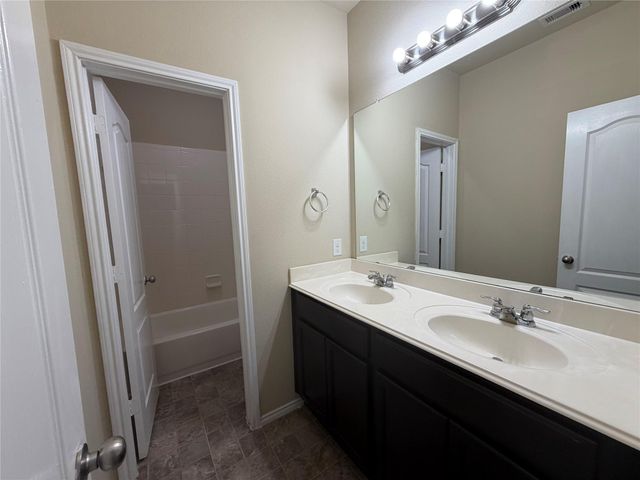 1134 Gem Stone Court, Baytown, TX 77521