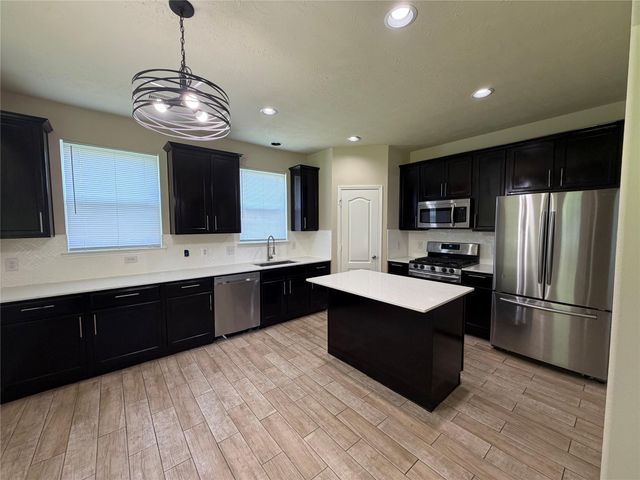 1134 Gem Stone Court, Baytown, TX 77521
