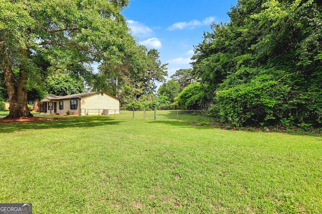 1252 Labelle Street, Jonesboro, GA 30238