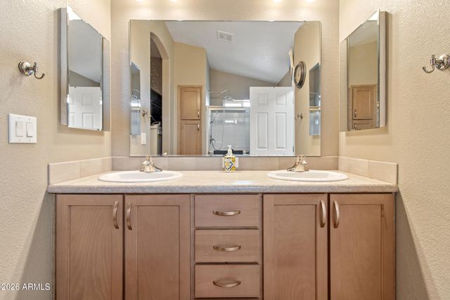 400 W BASELINE Road 220, Tempe, AZ 85283