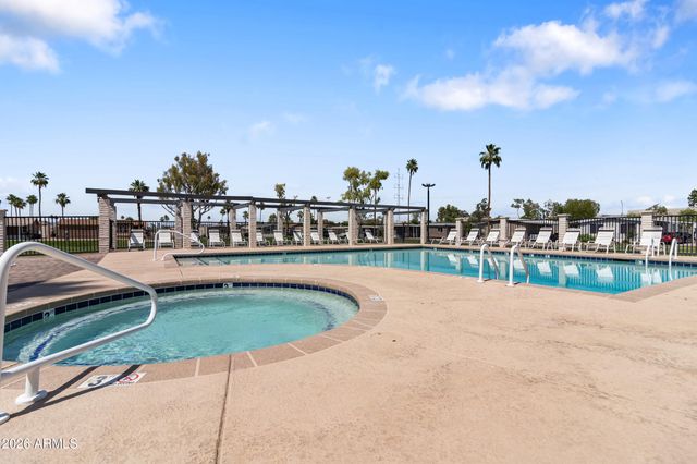 400 W BASELINE Road 220, Tempe, AZ 85283