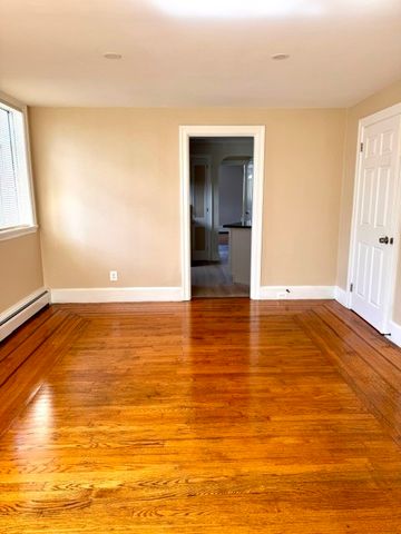 143 Pidge Avenue 3, Pawtucket, RI 02860
