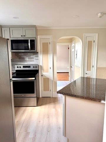 143 Pidge Avenue 3, Pawtucket, RI 02860