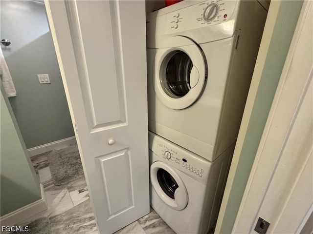 3490 N Key DR 203, North Fort Myers, FL 33903