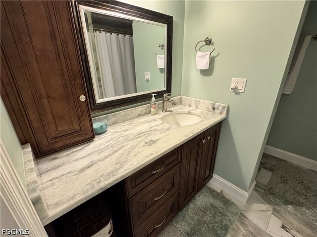 3490 N Key DR 203, North Fort Myers, FL 33903