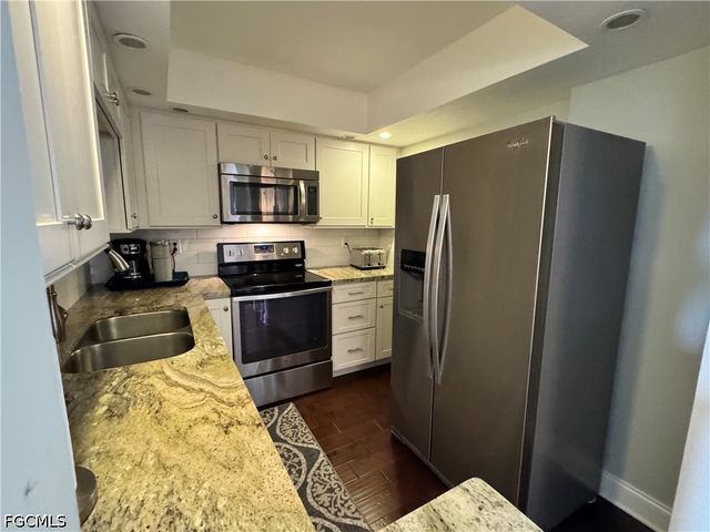 3490 N Key DR 203, North Fort Myers, FL 33903