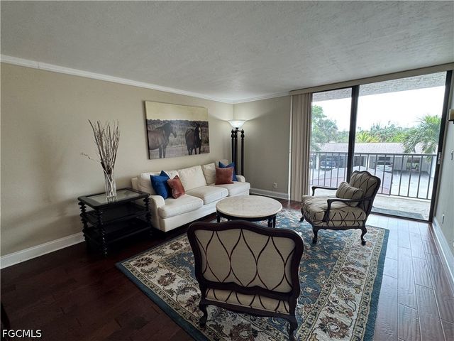 3490 N Key DR 203, North Fort Myers, FL 33903