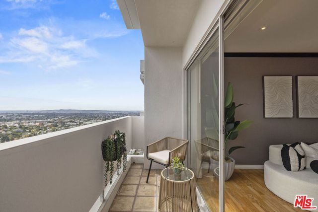 10701 Wilshire Boulevard 2202, Los Angeles, CA 90024