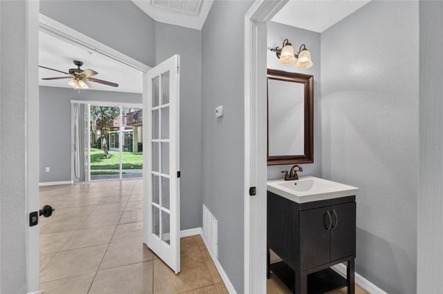 3186 BAYSHORE OAKS DRIVE, Tampa, FL 33611