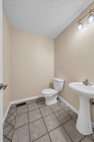 2072 McMahan Hollow Rd, Pleasant View, TN 37146