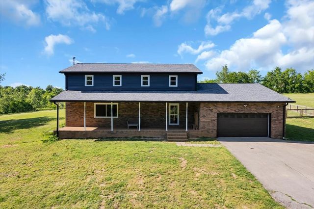 2072 McMahan Hollow Rd, Pleasant View, TN 37146