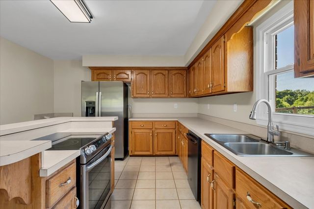 2072 McMahan Hollow Rd, Pleasant View, TN 37146