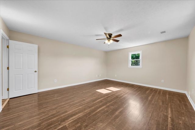 2072 McMahan Hollow Rd, Pleasant View, TN 37146