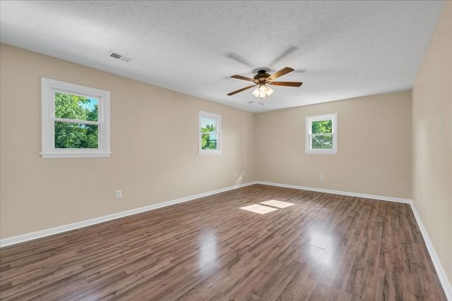 2072 McMahan Hollow Rd, Pleasant View, TN 37146
