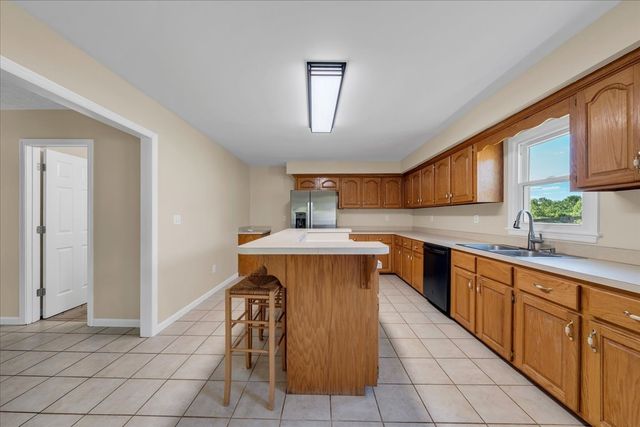 2072 McMahan Hollow Rd, Pleasant View, TN 37146