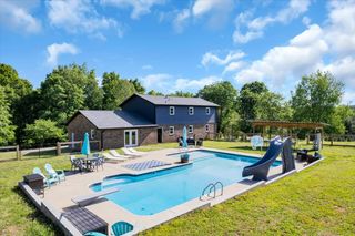 2072 McMahan Hollow Rd, Pleasant View, TN 37146