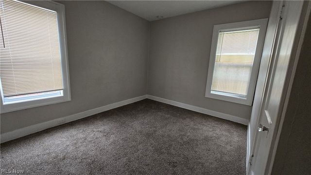 5240 State Road, Parma, OH 44134