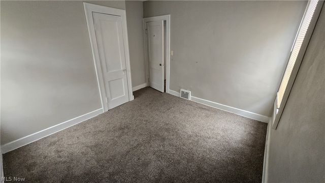 5240 State Road, Parma, OH 44134