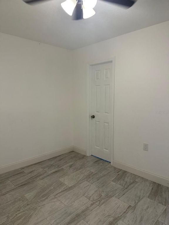 Image 15 of property listing at 7035 SANDALWOOD DRIVE, Port Richey, FL 34668