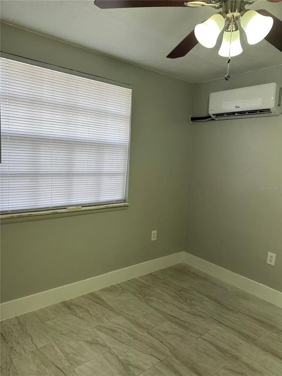 Image 17 of property listing at 7035 SANDALWOOD DRIVE, Port Richey, FL 34668