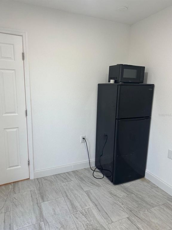 Image 6 of property listing at 7035 SANDALWOOD DRIVE, Port Richey, FL 34668