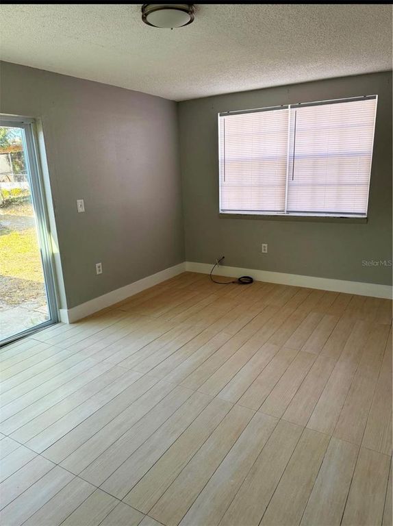 Image 9 of property listing at 7035 SANDALWOOD DRIVE, Port Richey, FL 34668