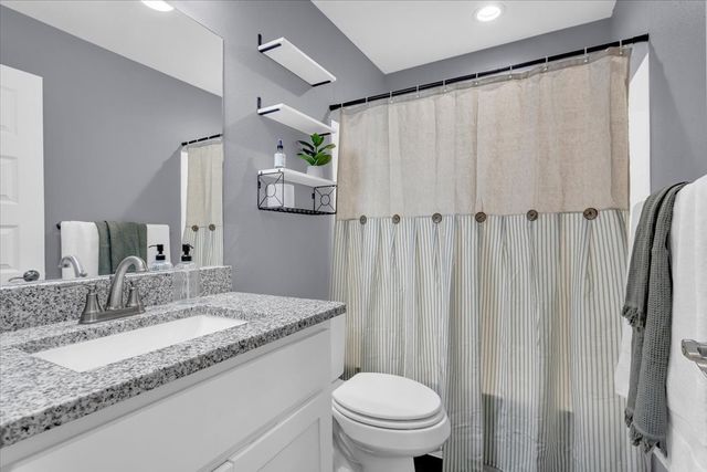 312 E Day Street, Denison, TX 75021