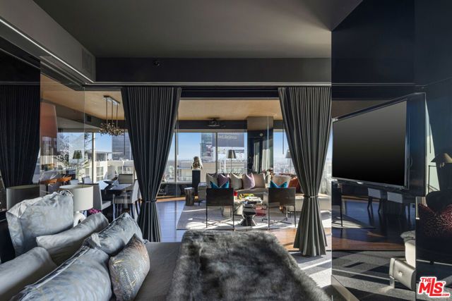 6250 Hollywood Boulevard 14H, Los Angeles, CA 90028