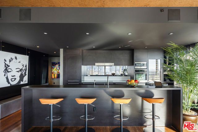 6250 Hollywood Boulevard 14H, Los Angeles, CA 90028