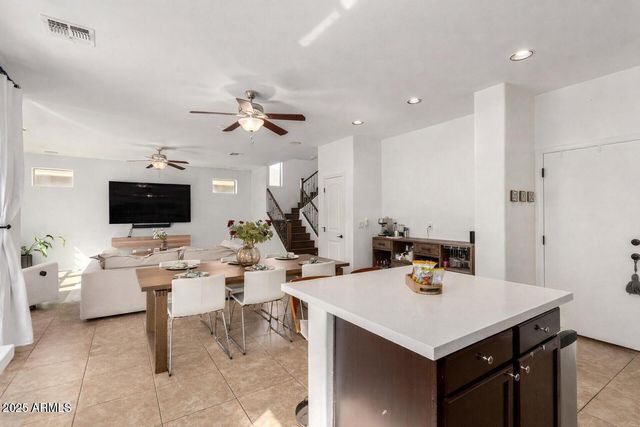 4083 E CHERRY HILLS Drive, Chandler, AZ 85249