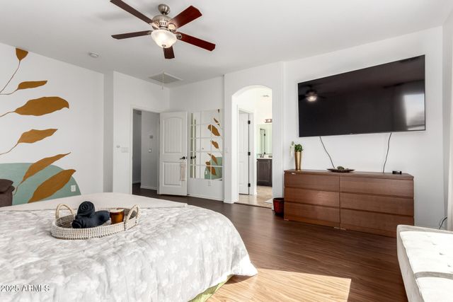 4083 E CHERRY HILLS Drive, Chandler, AZ 85249