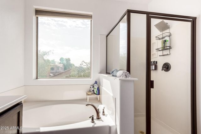 4083 E CHERRY HILLS Drive, Chandler, AZ 85249