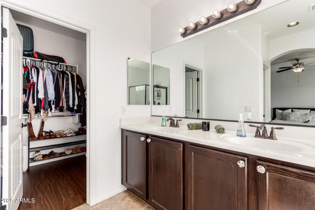 4083 E CHERRY HILLS Drive, Chandler, AZ 85249